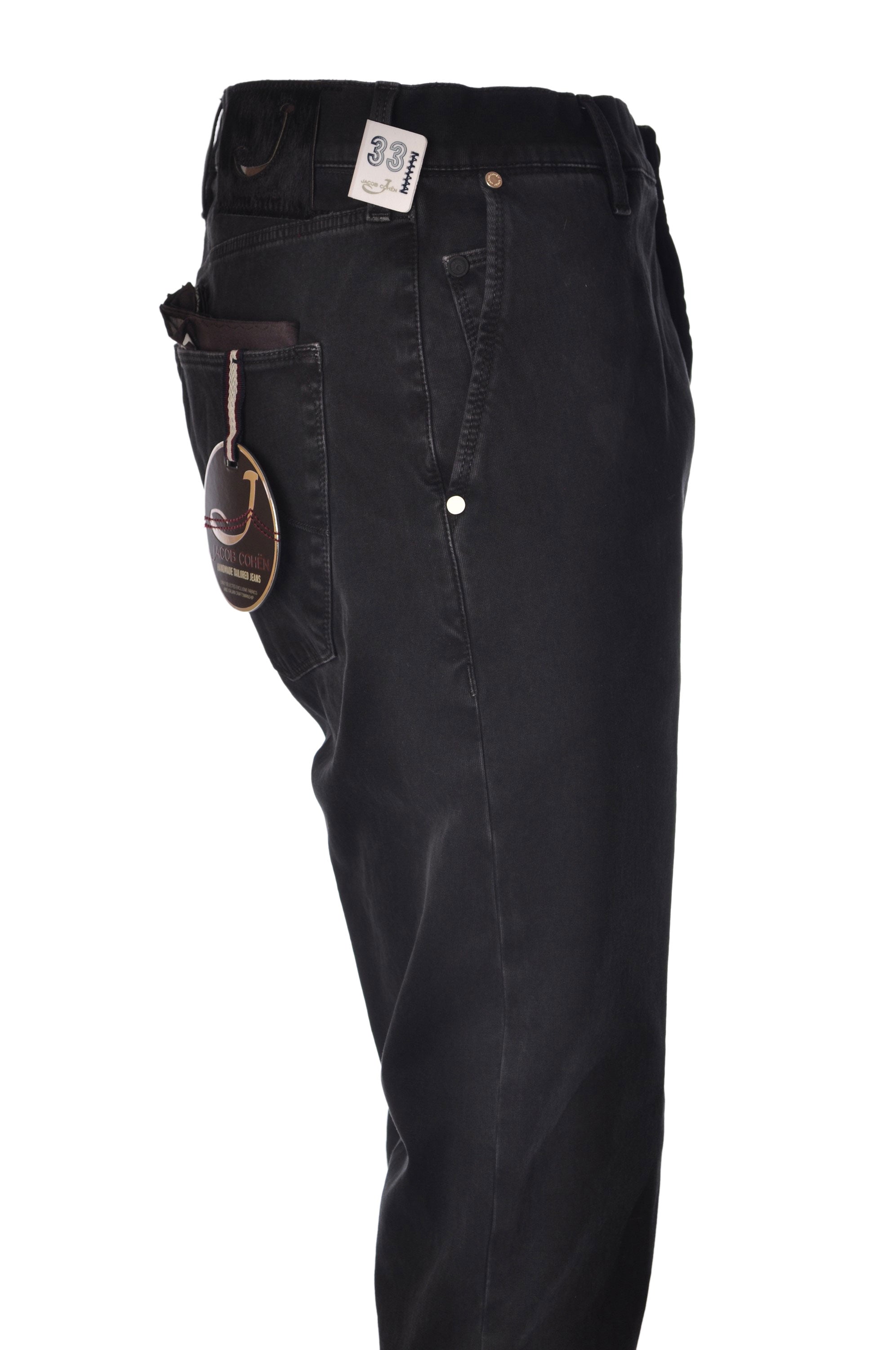 Detail of the pockets and buttons of the jeans chino slim black Jacob Cohen