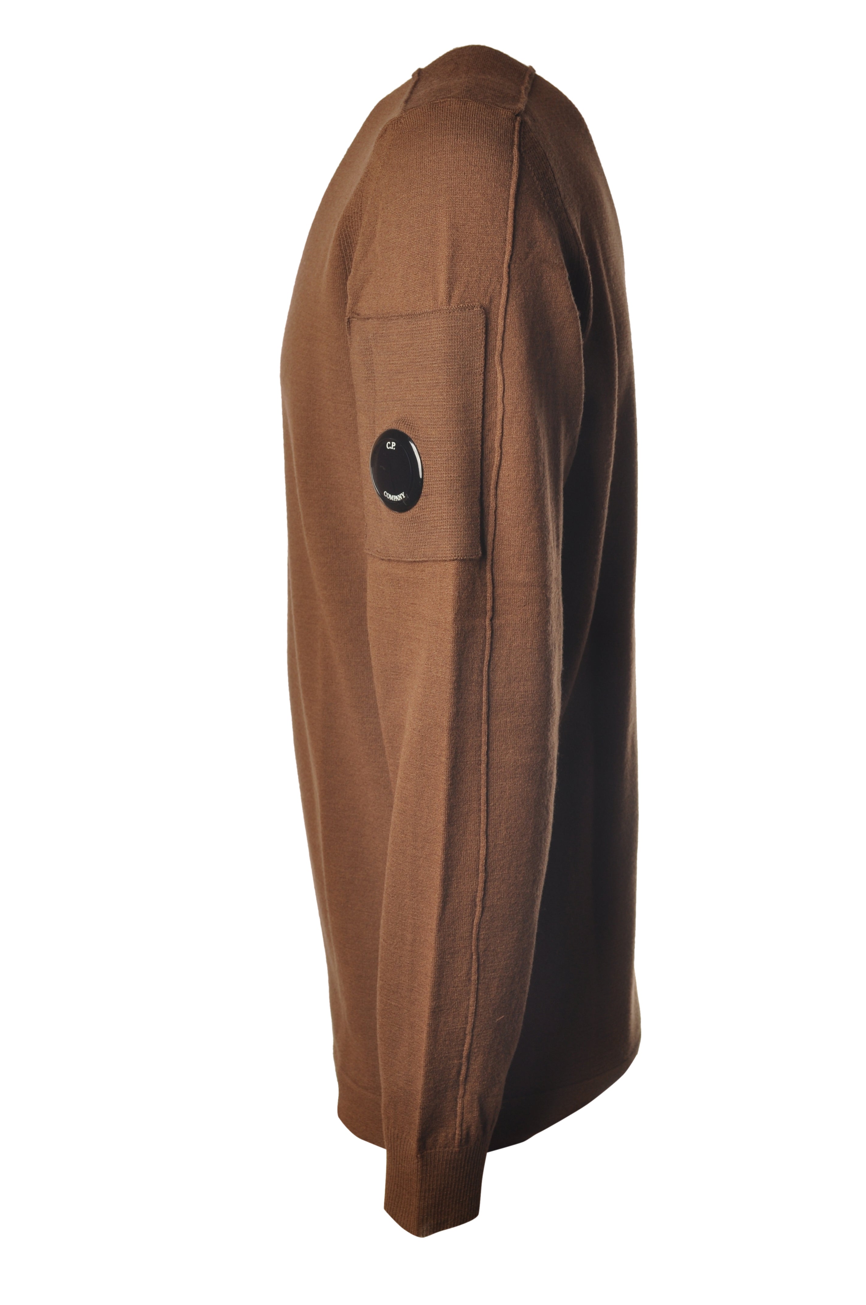 Maglia girocollo vista da dietro, maglia girocollo bruciato taschino manica a rilievo C.P. Company da uomo