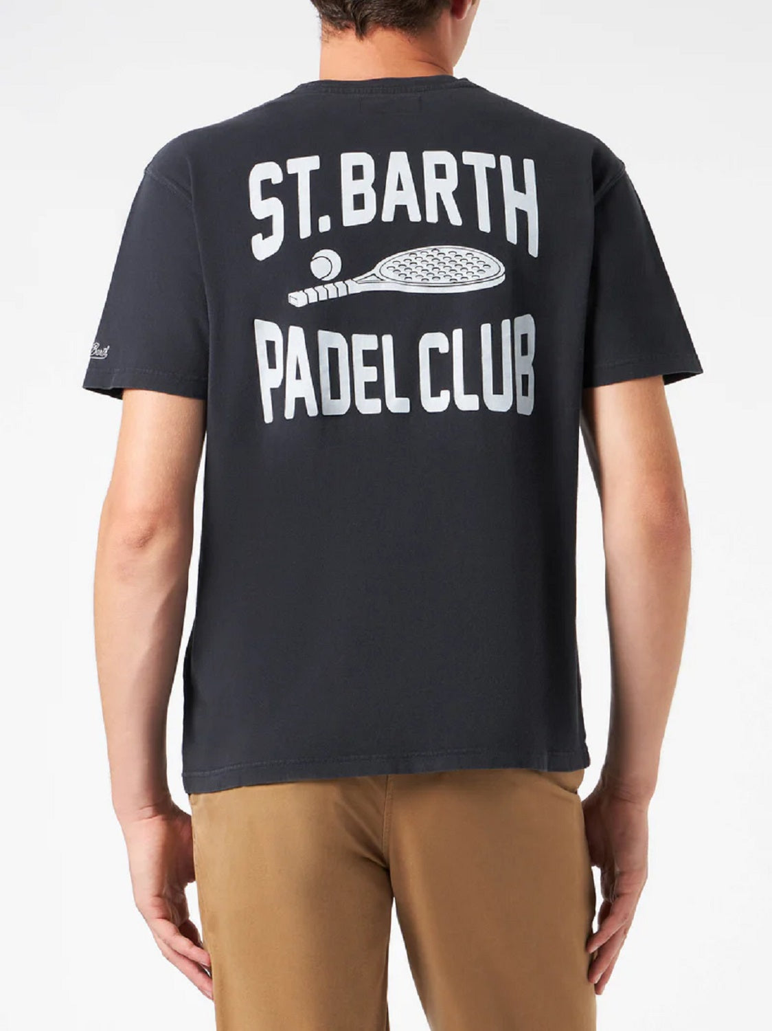 Close-up dettagli t-shirt nero scritta “padel” Saint Barth Arnott