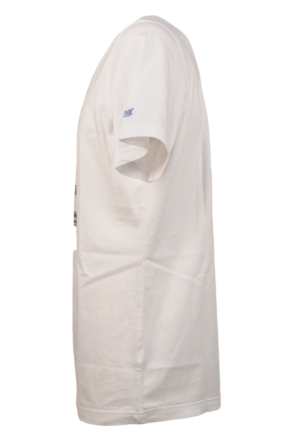 Close-up dettagli t-shirt bianco scritta “Working on my Six Pack” Saint Barth cotone