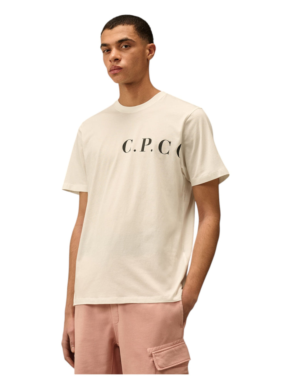 Modello a 45 gradi con t-shirt bianco nan logo Stampa cotone