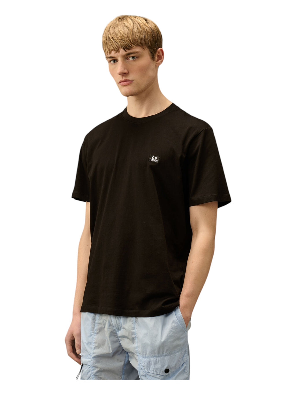 Modello a 45 gradi con t-shirt nero nan logo ricamato logo patch logo Ricamato Patch cotone