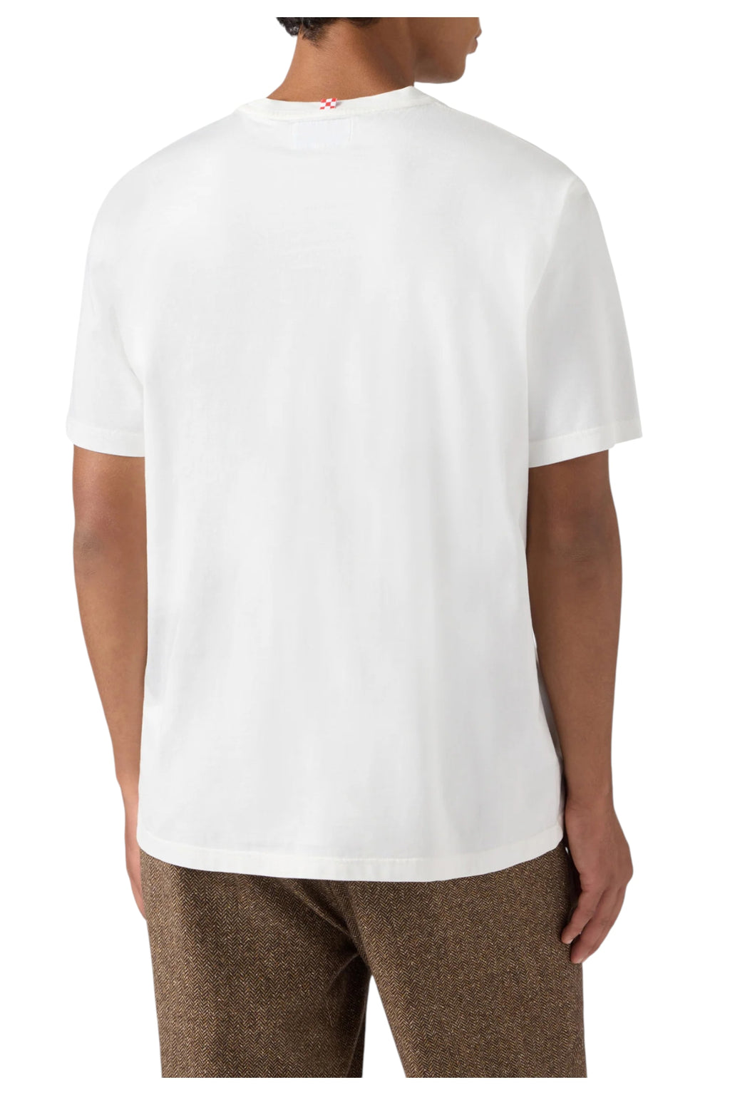 Close-up dettagli t-shirt bianco scritta “Nella Vita.. Ci vuole” Saint Barth cotone