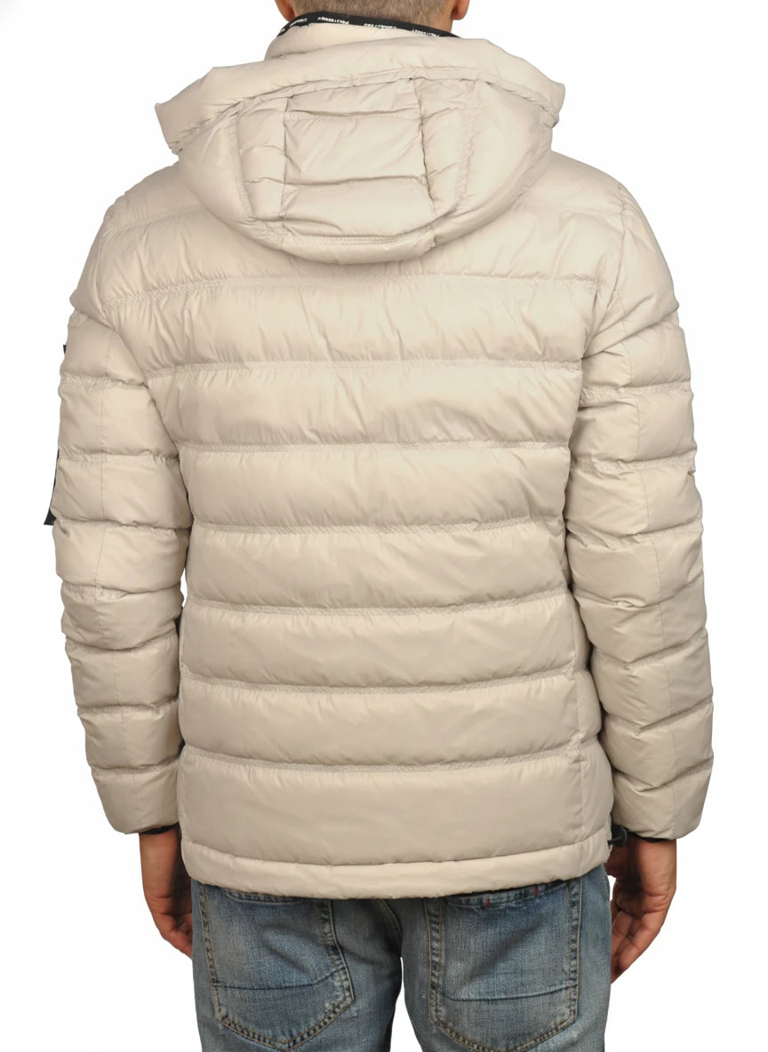 vista del piumino ghiaccio con cappuccio estraibile Peuterey in piuma