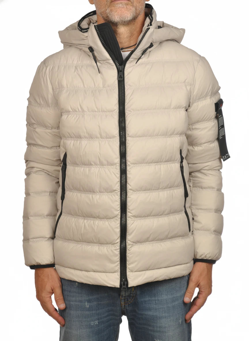 vista del piumino ghiaccio con cappuccio estraibile Peuterey in piuma