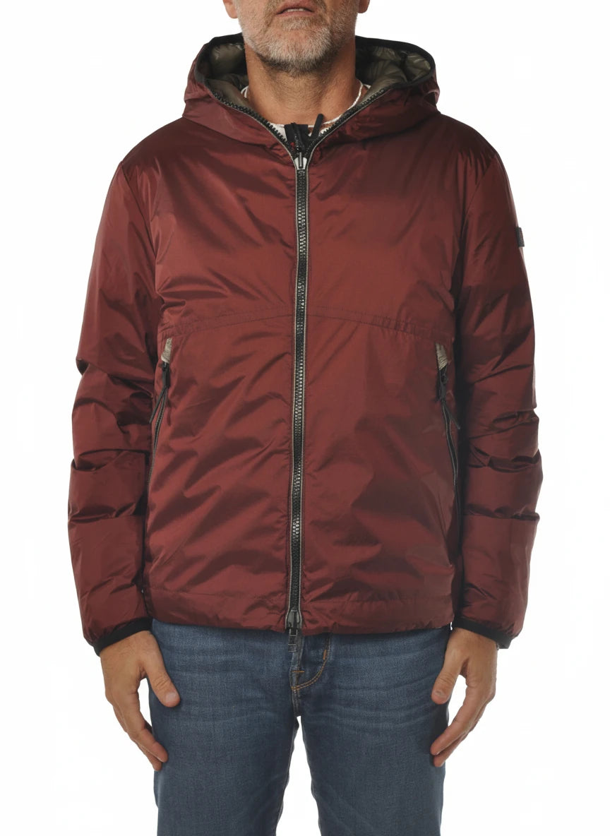 vista del giubbotto reversibile bordò con collo in piedi Peuterey in primaloft