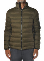 vista del giubbotto verde con collo in piedi Peuterey in piuma d'oca