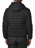 vista del piumino corto nero con zip termosaldate Peuterey in tessuto tecnico