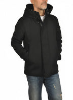 Vista posteriore del giubbotto Peuterey tessuto tecnico nero