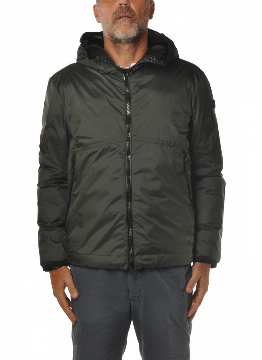 Vista posteriore del giubbotto Peuterey tessuto tecnico verde