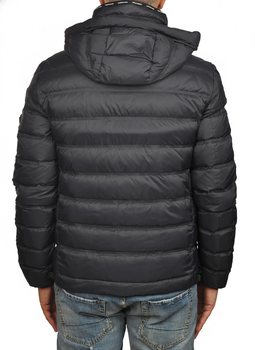 vista del piumino blu con cappuccio estraibile Peuterey in piuma