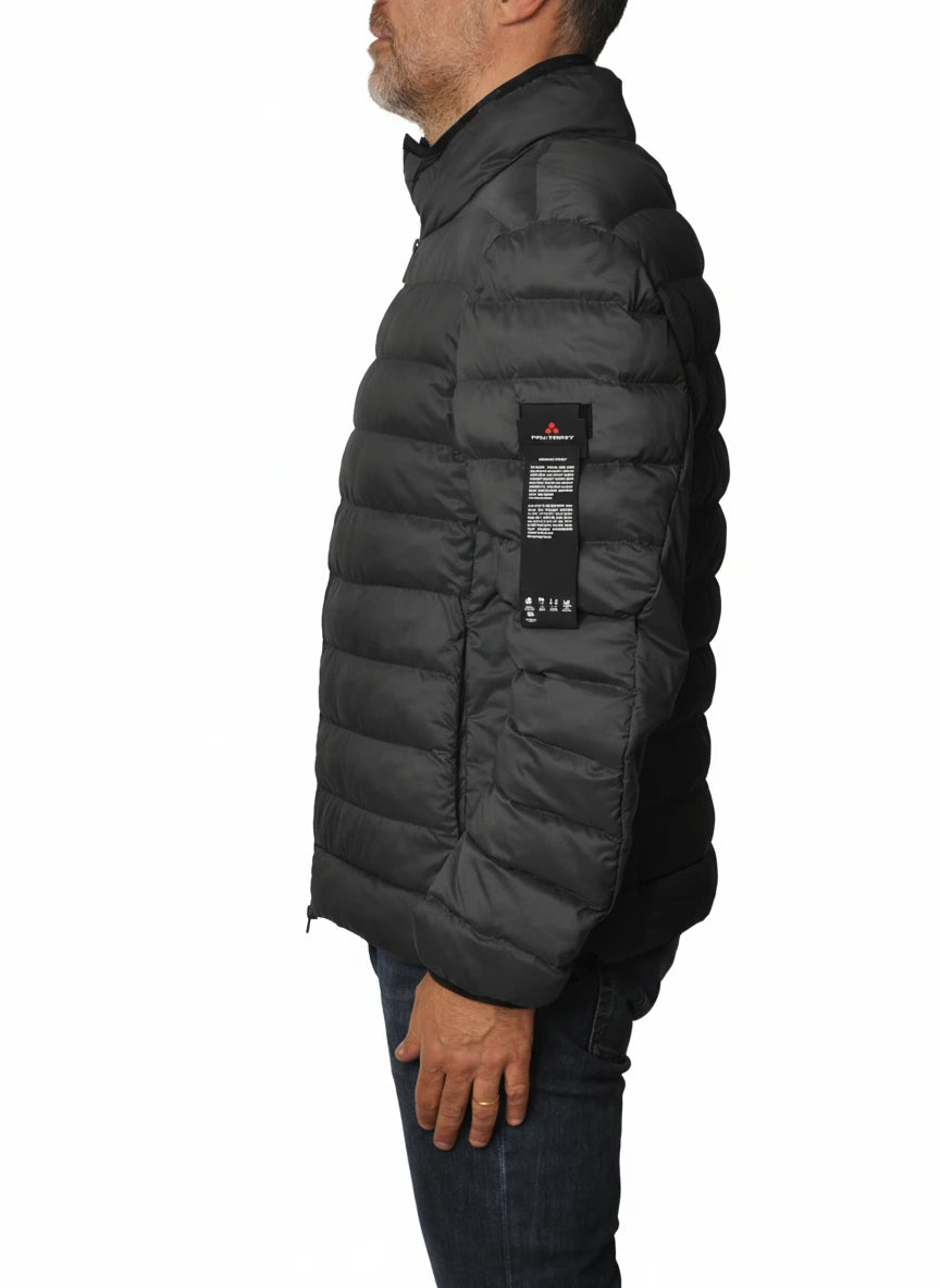 vista del piumino corto grigio con avvitato Peuterey in tessuto stretch