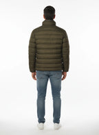 vista posteriore del giubbotto verde con collo in piedi Peuterey in piuma d'oca