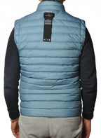 vista del gilet cartazucchero con senza maniche Peuterey in fibra sintetica