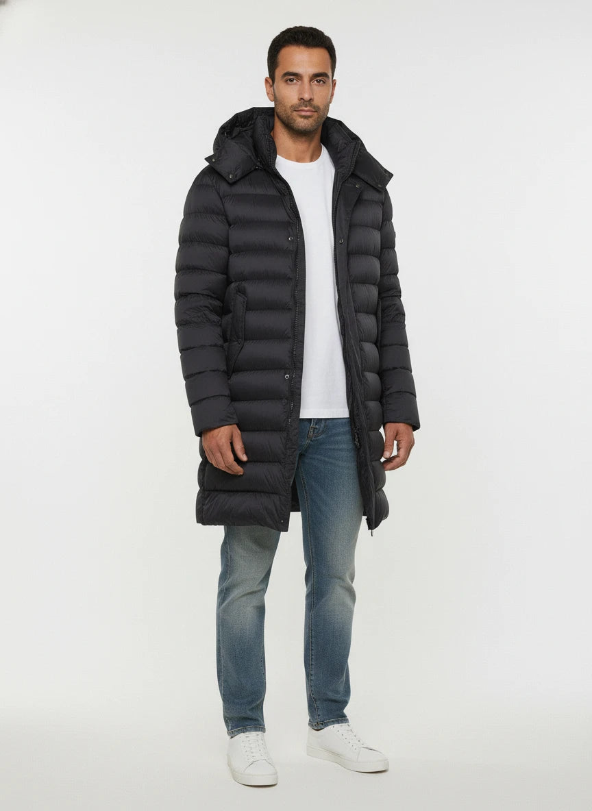 vista a 45° frontale del piumino blu con canali stretti Peuterey in nylon riciclato