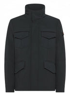 Dettaglio tessuto del field jacket Peuterey nylon nero con cappuccio