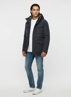 Modello a 45 gradi con field jacket Peuterey pelle scamosciata blu