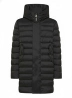 Vista frontale del piumino Peuterey pelle scamosciata nero con cappuccio