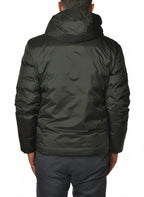 Dettaglio tessuto del giubbotto Peuterey tessuto tecnico verde