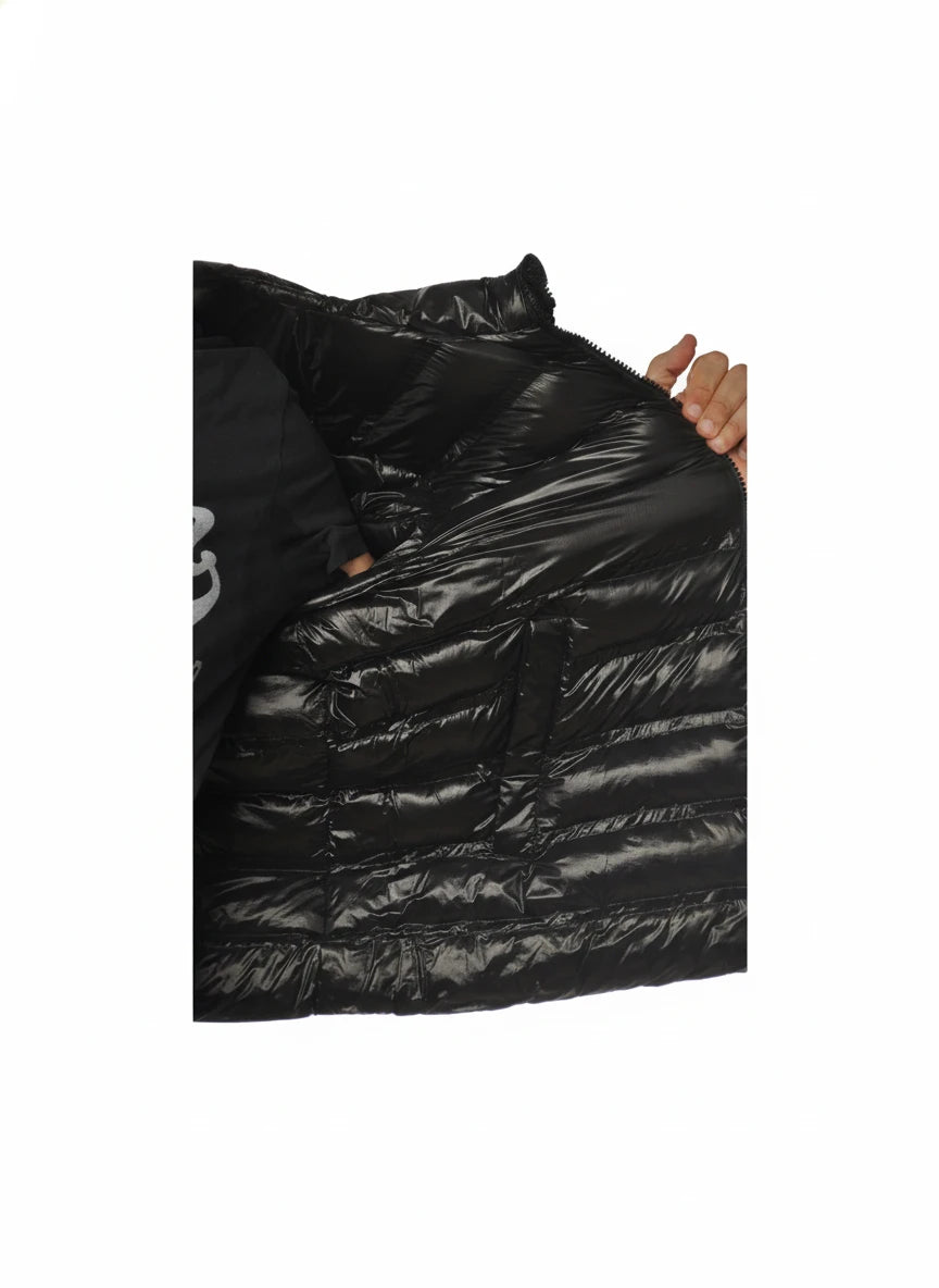 Vista del giubbotto Peuterey tessuto tecnico verde con cappuccio