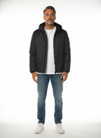 Modello frontalmente con giubbotto Peuterey tessuto tecnico blu