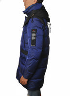 Dettaglio tasche e zip del giubbotto Peuterey piuma royal con cappuccio