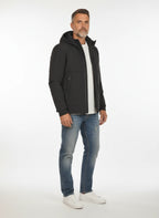 Modello a 45 gradi con giubbotto Peuterey nylon fumo con cappuccio