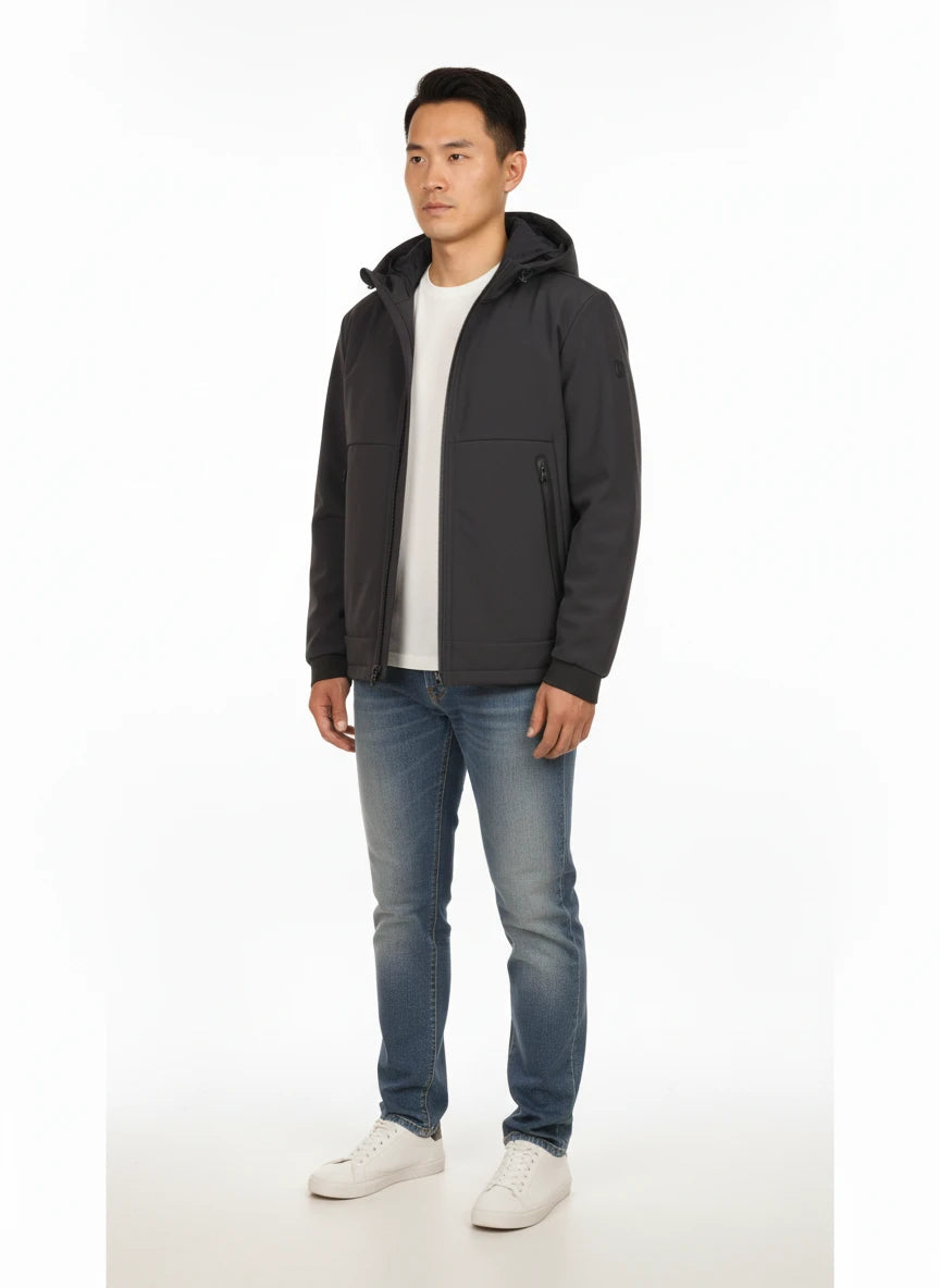 Modello a 45 gradi con giubbotto Peuterey nylon blu con cappuccio