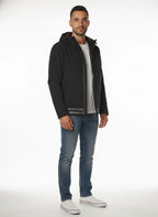 Modello a 45 gradi con giubbotto Peuterey tessuto tecnico nero