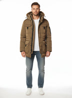 Vista da dietro del giubbotto Peuterey piuma militare con cappuccio