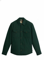 Modello indossa giaccone verde in Mountain Cloth con tasche e coulisse Woolrich