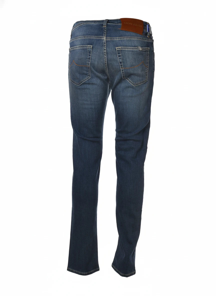 Rear view of slim‑fit jeans denim chiaro Jacob Cohen stretch fabric