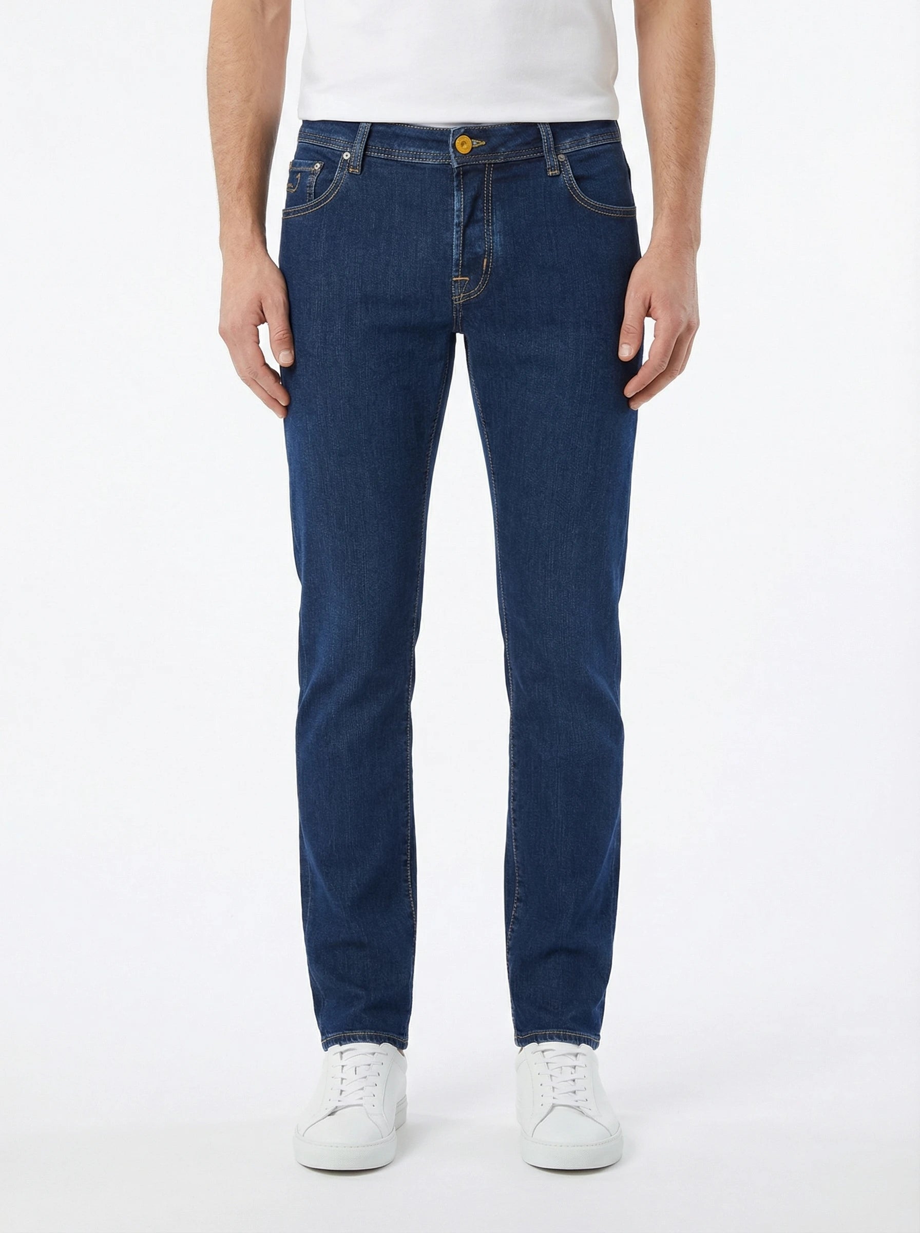 Modello a 45 gradi jeans super slim fit d l a v scuro Jacob Cohen