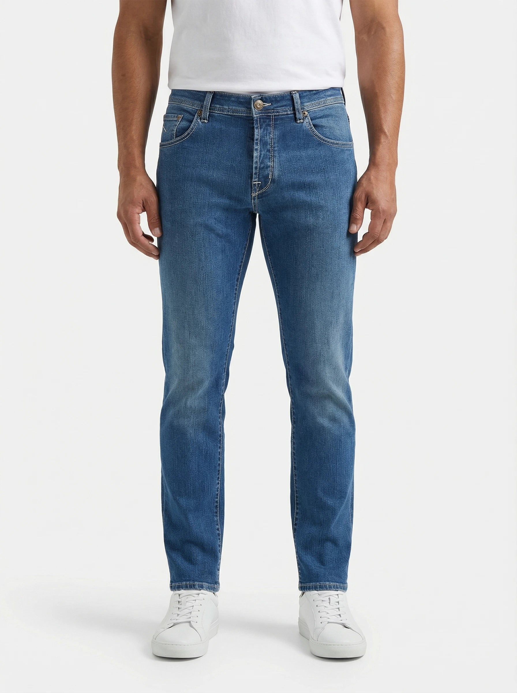 Model 45 jeans slim fit medium Jacob Cohen in fine fabric