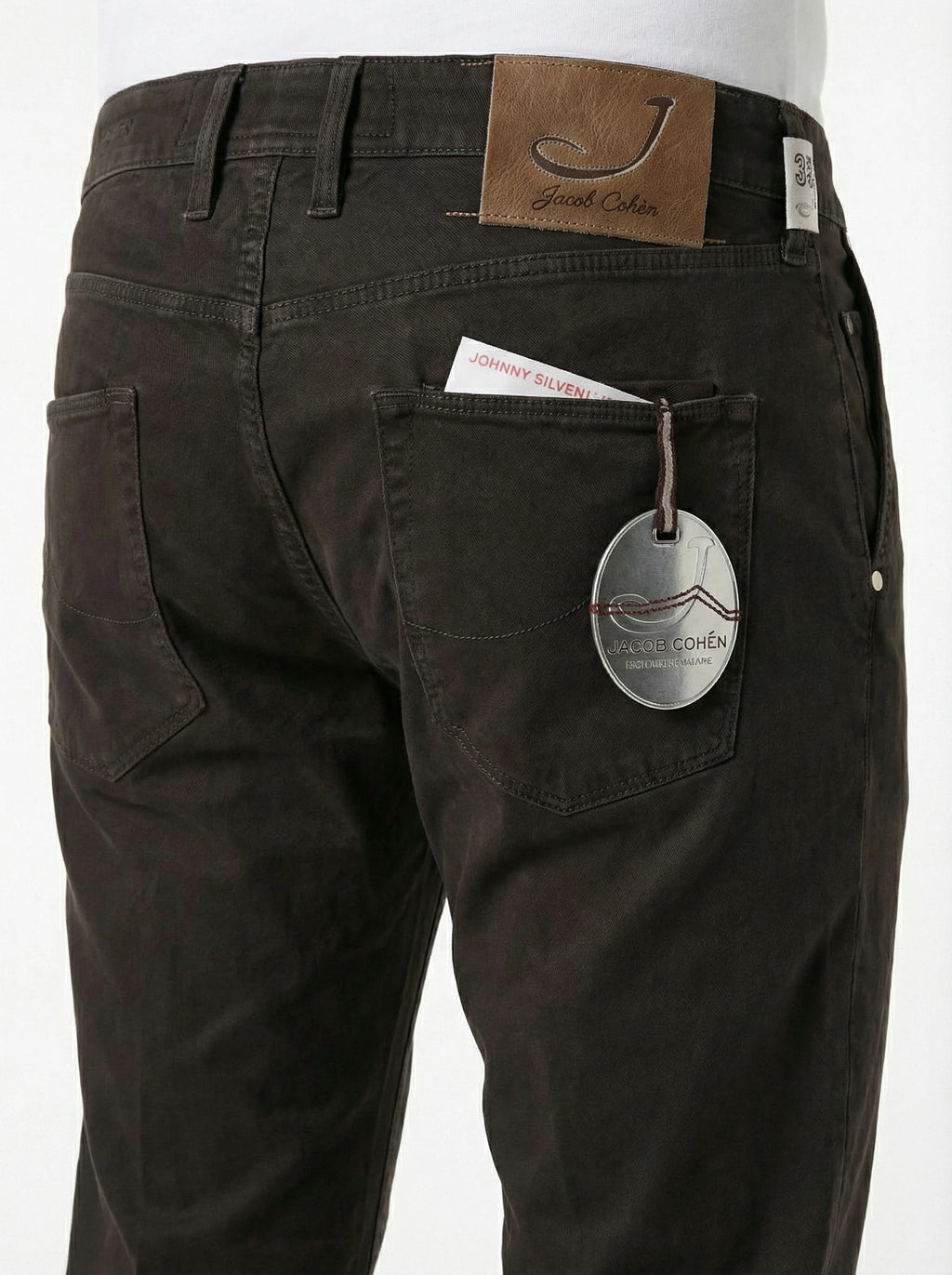 Back view of the jeans chino slim dark brown Jacob Cohen