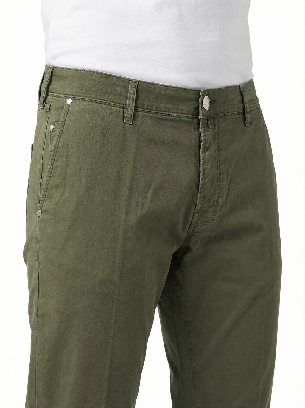 Pantalone slim kaki Jacob Cohen visto da dietro da solo