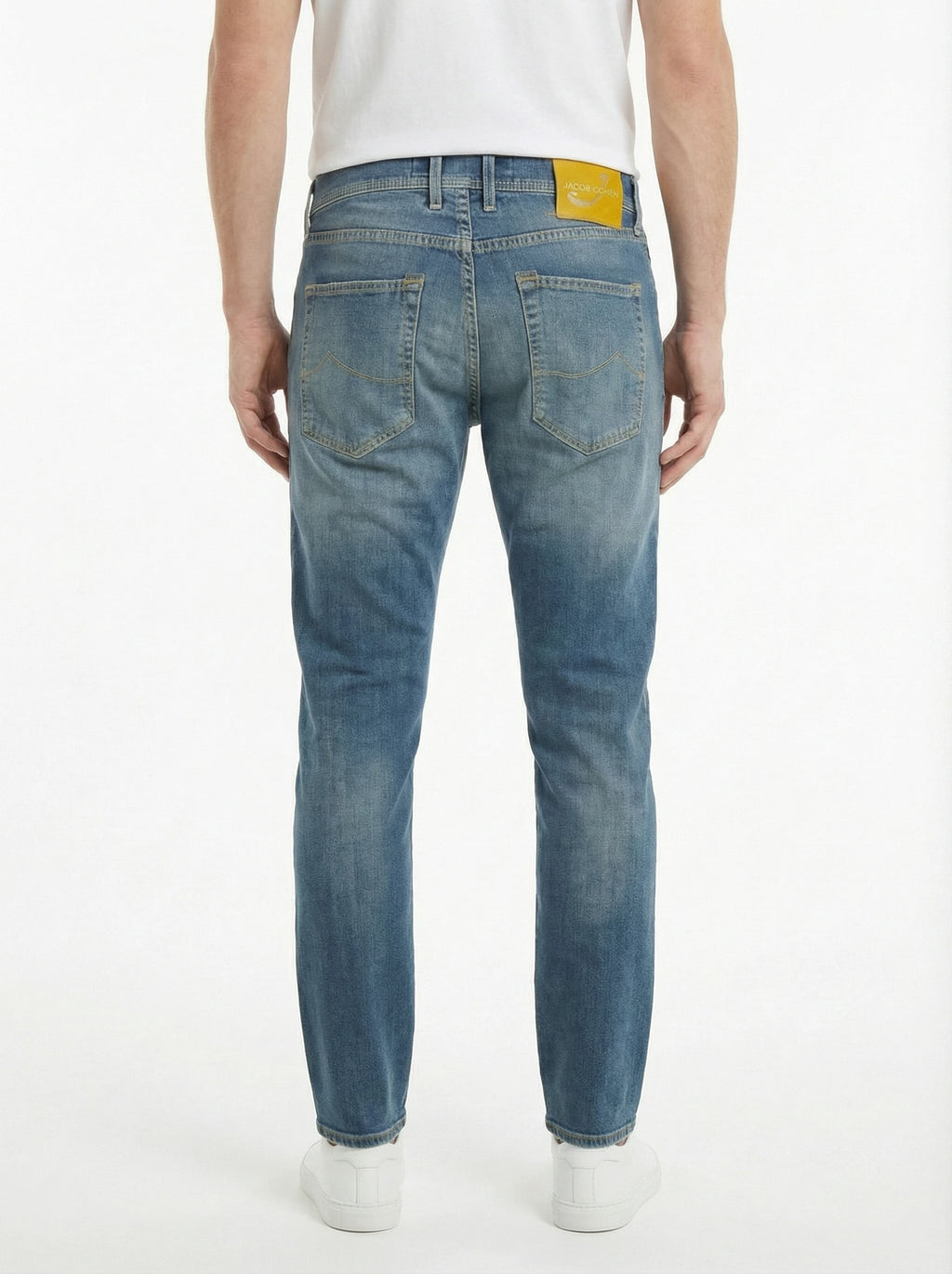 Model 45 jeans straight leg wash Jacob Cohen in fine fabric
