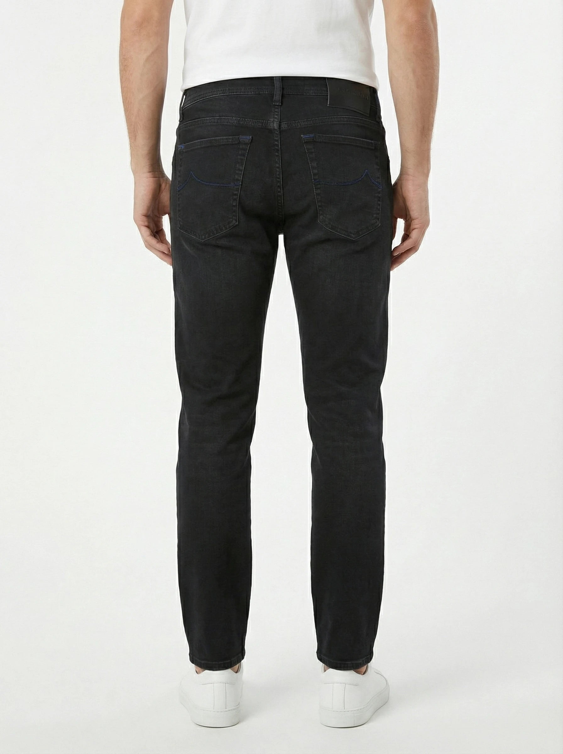 Modello a 45 gradi jeans gamba stretta d nero Jacob Cohen in tessuto pregiato