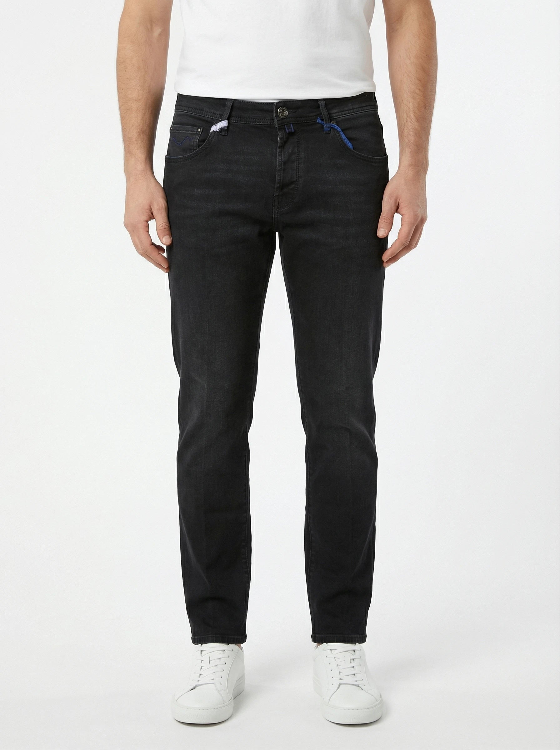 Modello di spalle jeans gamba stretta d nero Jacob Cohen in tessuto pregiato