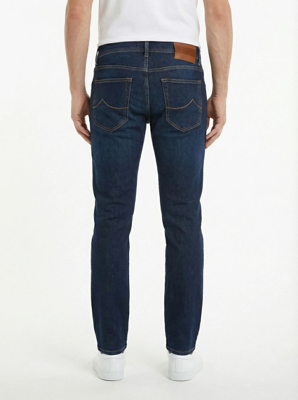 Model 45 jeans slim fit wash dark Jacob Cohen in fine fabric
