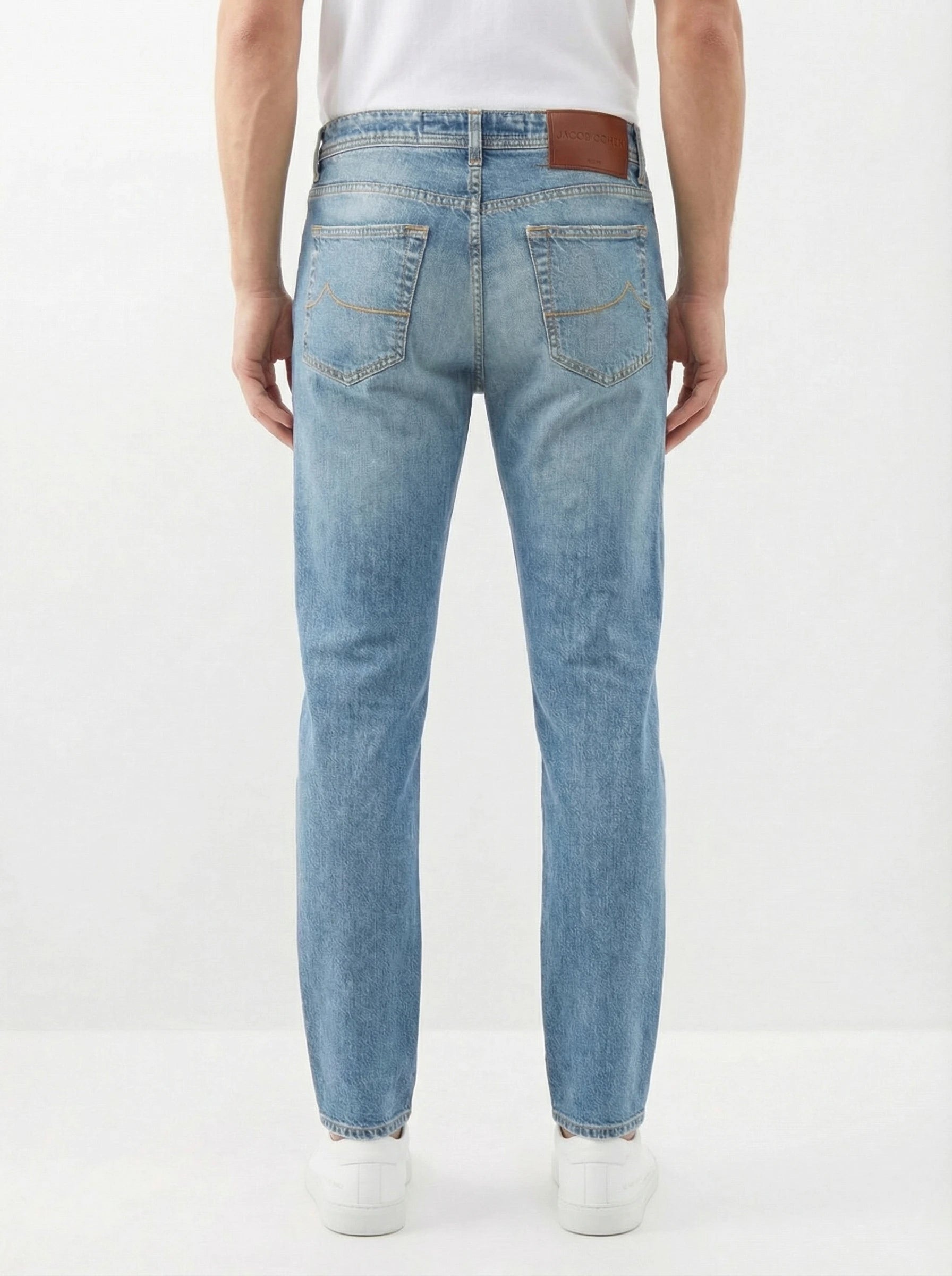 Modello a 45 gradi jeans slim fit col200 d l a v chiar Jacob Cohen