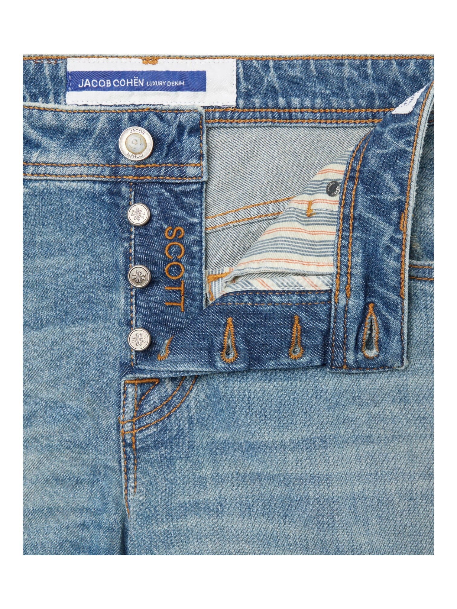 Dettaglio jeans slim fit col200 d l a v chiar Jacob Cohen in tessuto pregiato