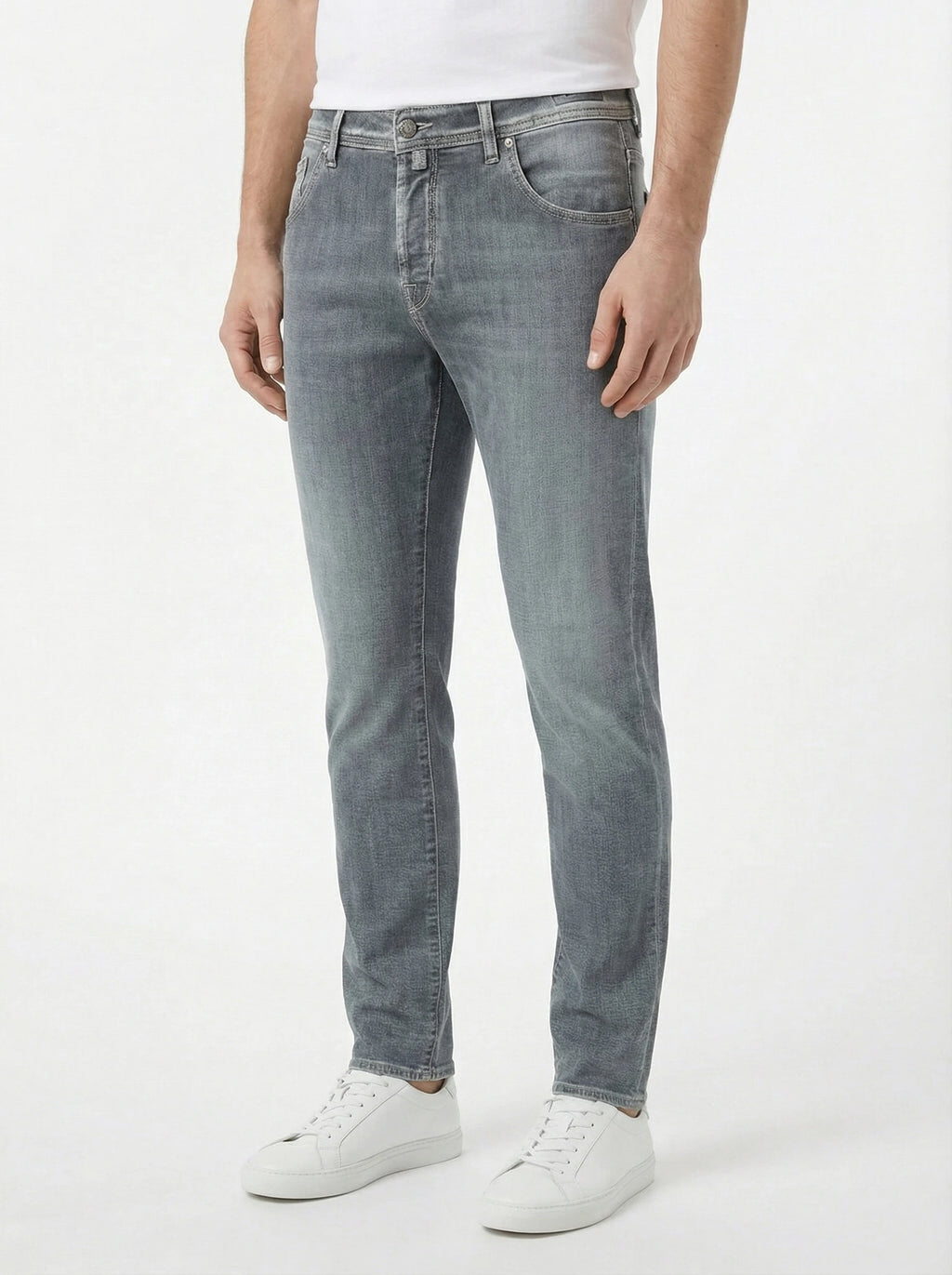 Modello di fronte jeans slim fit d grigio chiar Jacob Cohen in tessuto pregiato