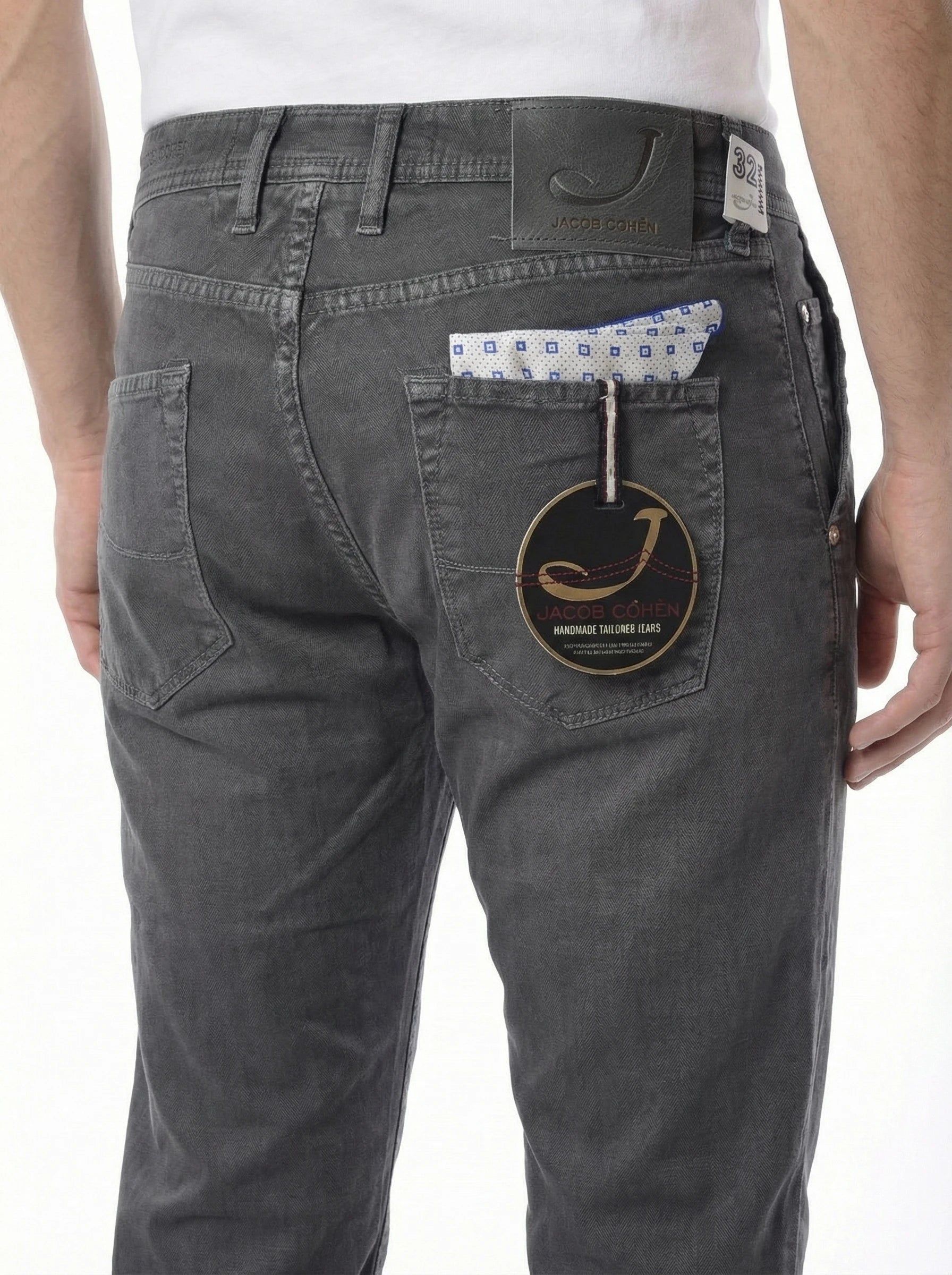 Pantalone cinque tasche dritto moro chiaro e grigio Jacob Cohen visto frontalmente da solo