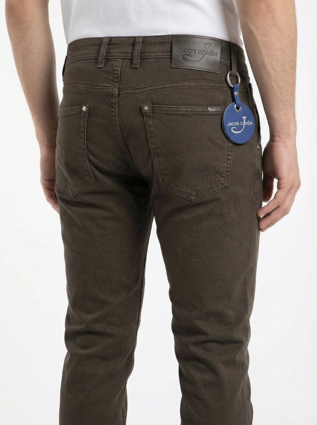 Model 45 with pants chino slim fit dark brown Jacob Cohen in fabric operato stretch