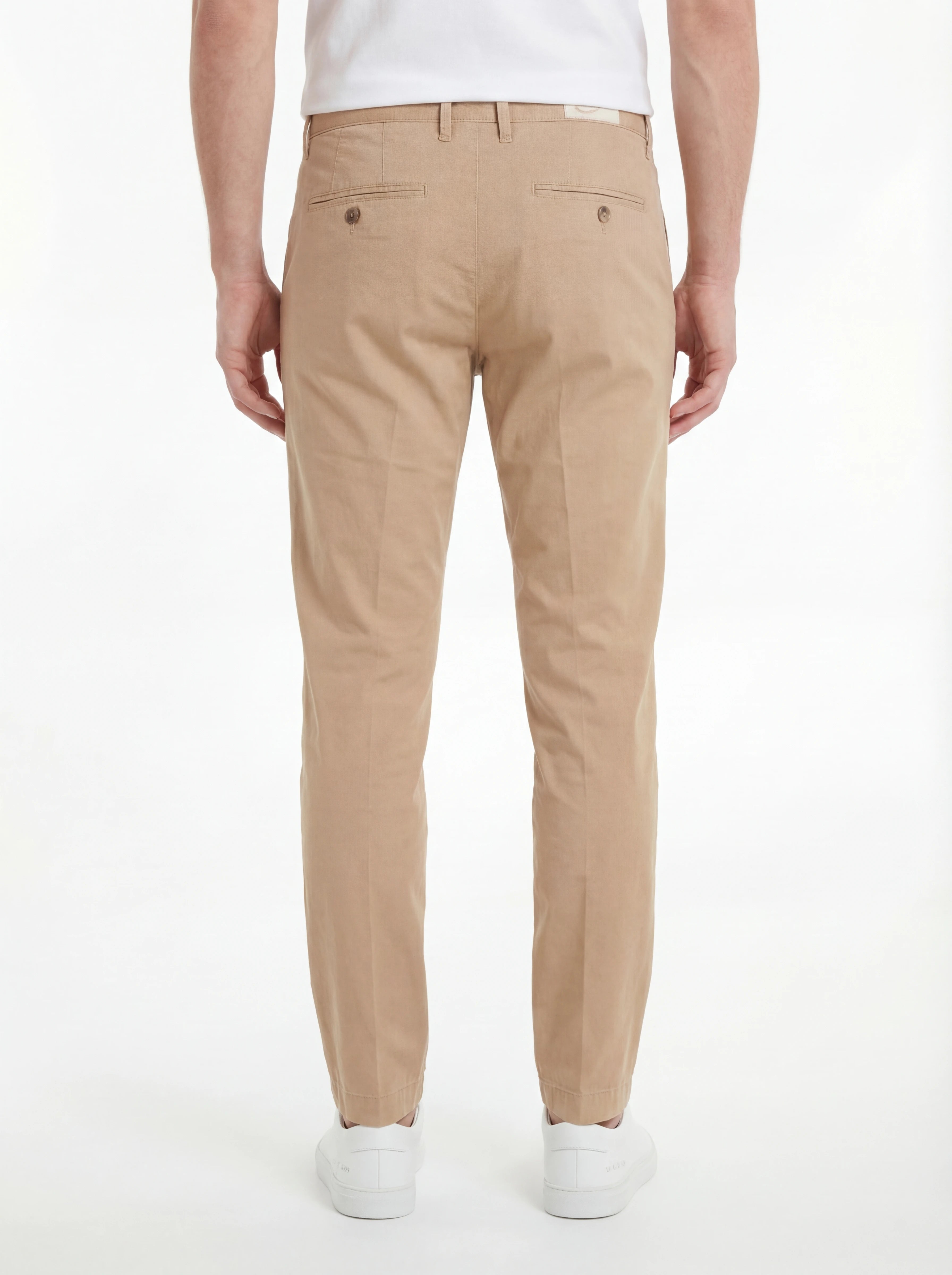 Pantalone chino sigaretta beige Jacob Cohen visto frontalmente da solo