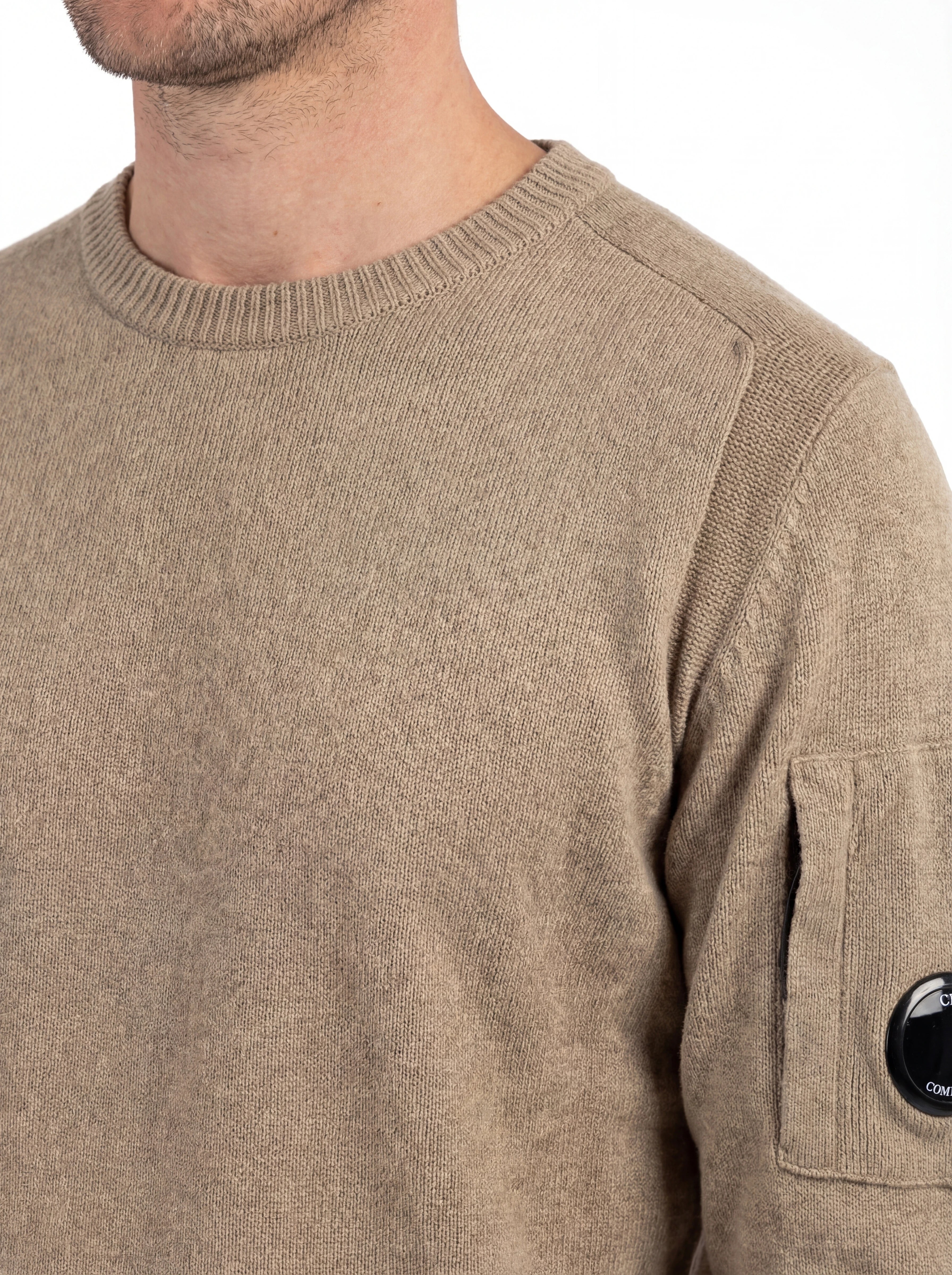 Maglia girocollo frontale, maglia girocollo cammello taschino con lente taschino C.P. Company da uomo in cotone