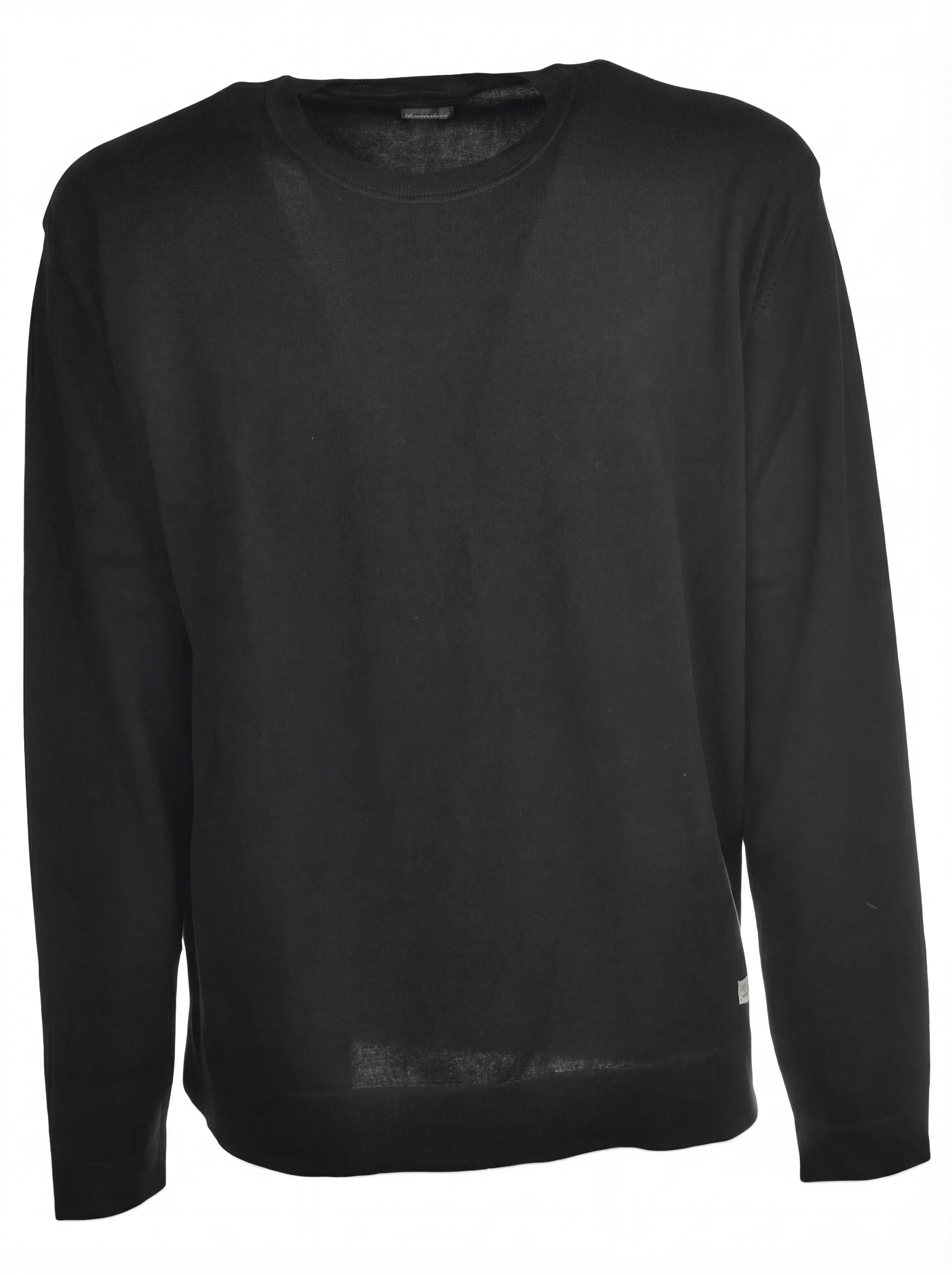 Dettaglio maglione nero logo cucito vestibilità dritta C.P. Company da uomo