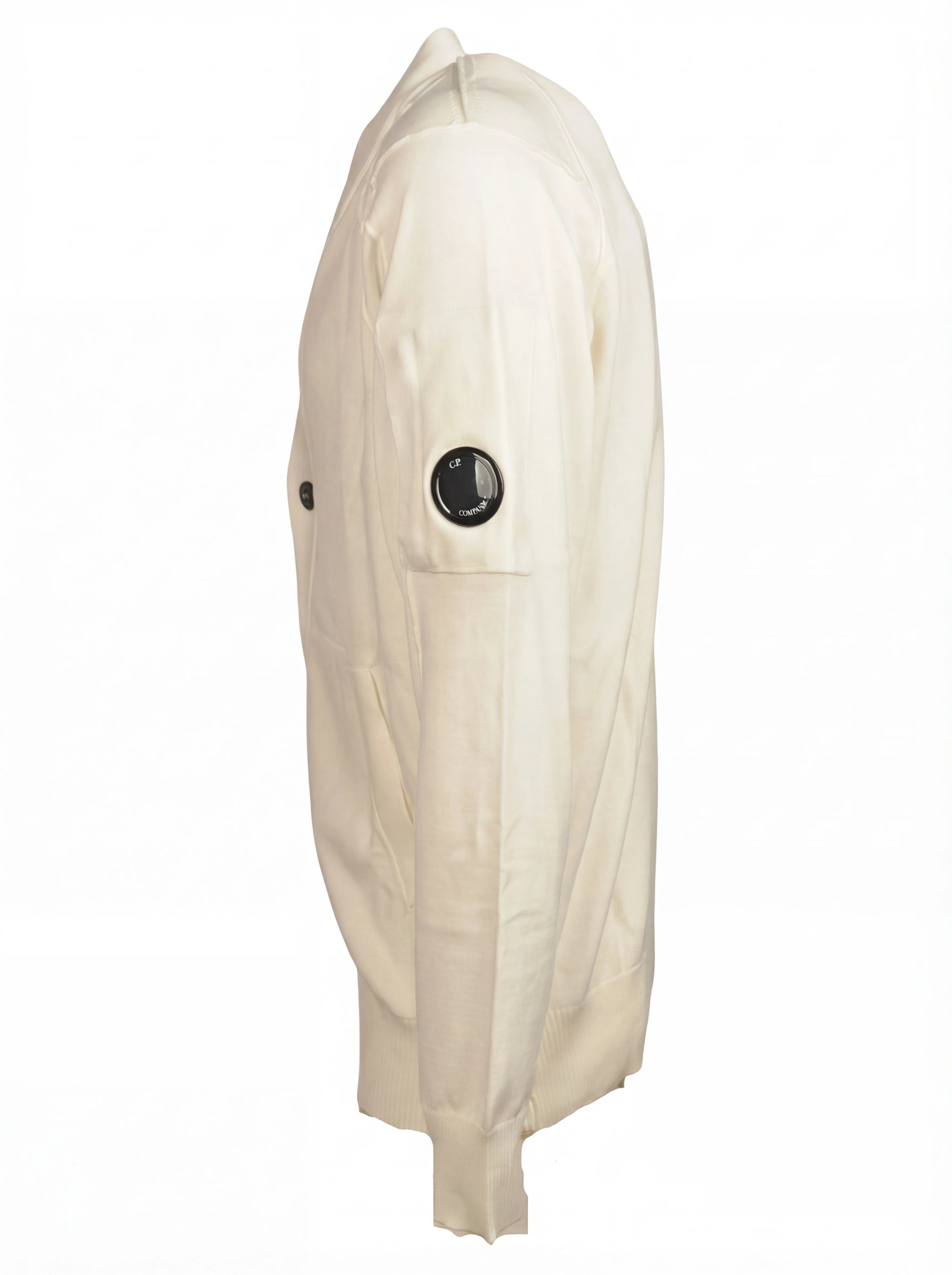 Dettaglio cardigan bianco taschino manica a rilievo C.P. Company da uomo