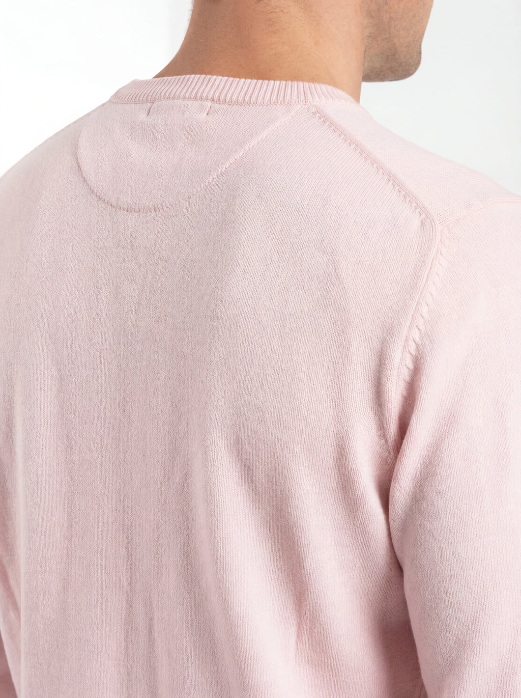 Modello a 45° con maglia girocollo rosa taschino con lente taschino C.P. Company da uomo in cotone